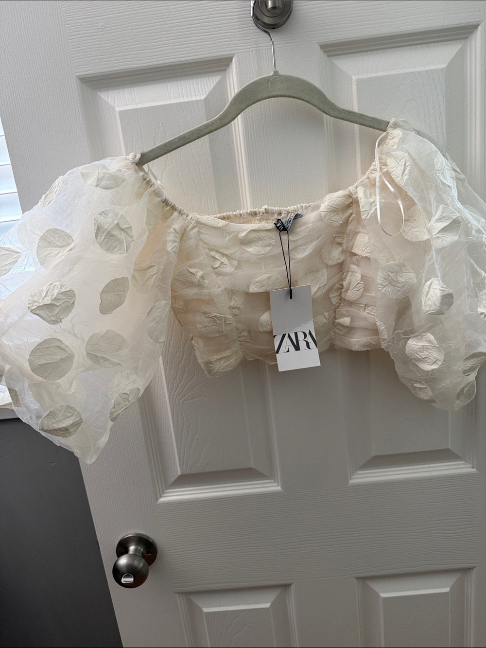 ZARA Cream Puff-Sleeve Polka Dot Crop Blouse